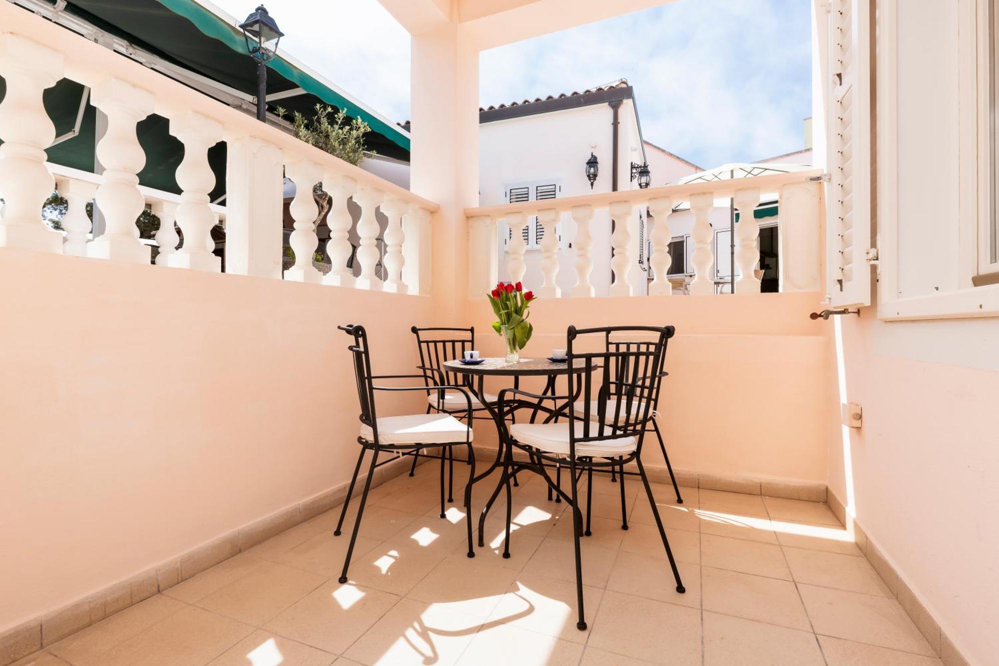 Villa Cassia Mali Lošinj Eksteriør billede